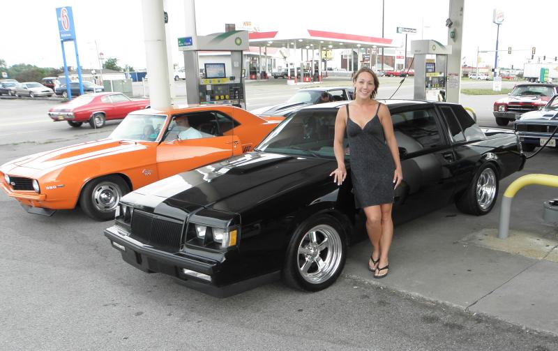 Bonus Buick Babes