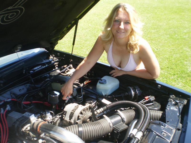 Bonus Buick Babes