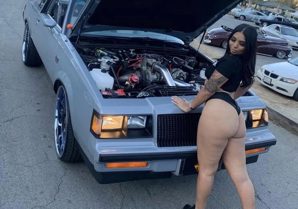 Hotties And Cool Cars